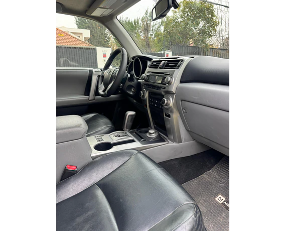 TOYOTA 4 RUNNER 2013