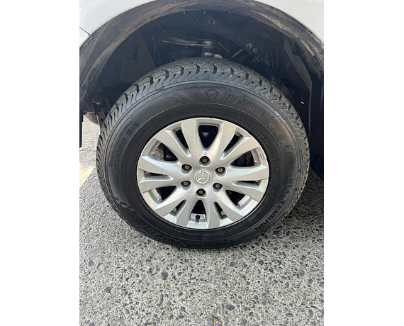 Mazda  Bt-50  2013