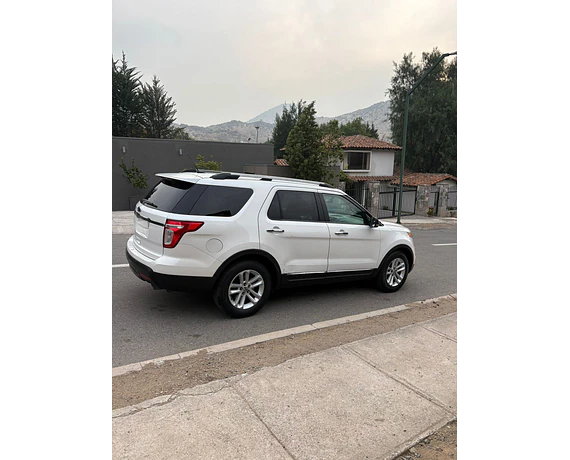 FORD EXPLORER XLT 3.5 2011