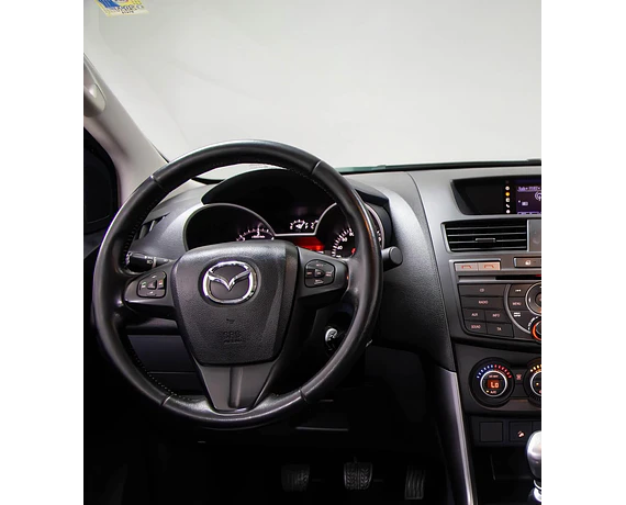 MAZDA  BT50 2021