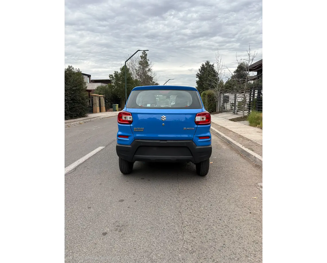 Suzuki S-Presso — foto 10 de 34
