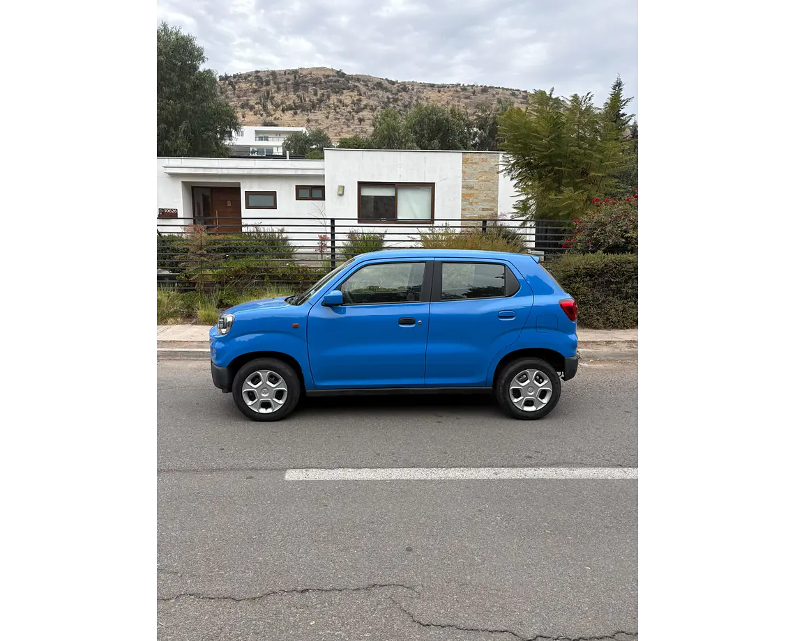 Suzuki S-Presso — foto 12 de 34