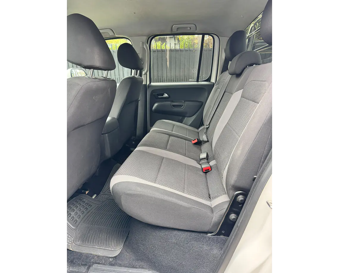 Volkswagen Amarok — foto 32 de 40