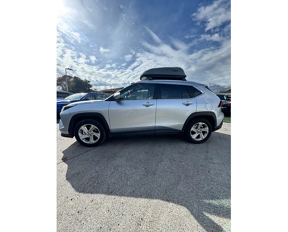 TOYOTA YARIS CROSS 2025
