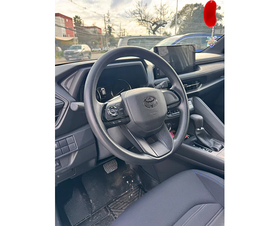TOYOTA YARIS CROSS 2025