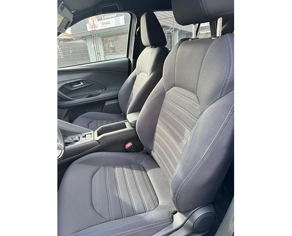 TOYOTA YARIS CROSS 2025