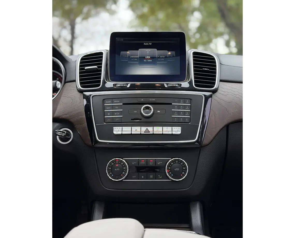 Mercedes-Benz Gle350 — foto 18 de 34