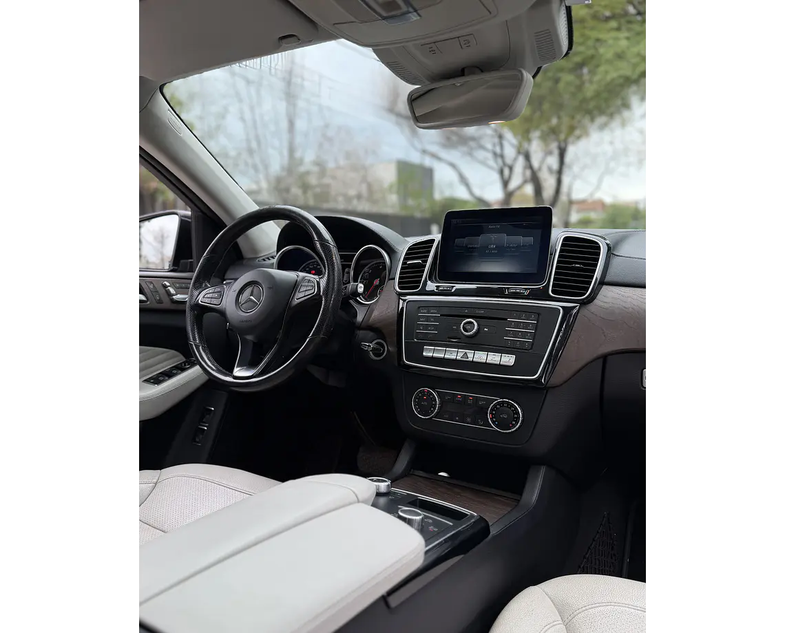 Mercedes-Benz Gle350 — foto 24 de 34