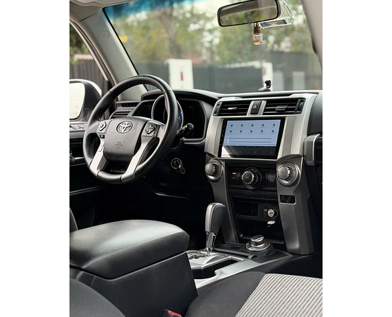 TOYOTA 4RUNNER 4.0 SR5 MV 4WD 2018