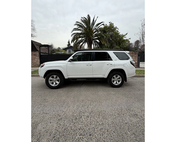 TOYOTA 4RUNNER 4.0 SR5 MV 4WD 2018