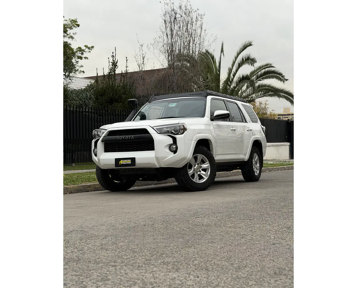 Toyota 4Runner 4.0 Sr5 Mv — foto 2 de 34