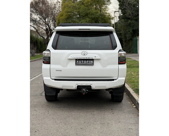 TOYOTA 4RUNNER 4.0 SR5 MV 4WD 2018