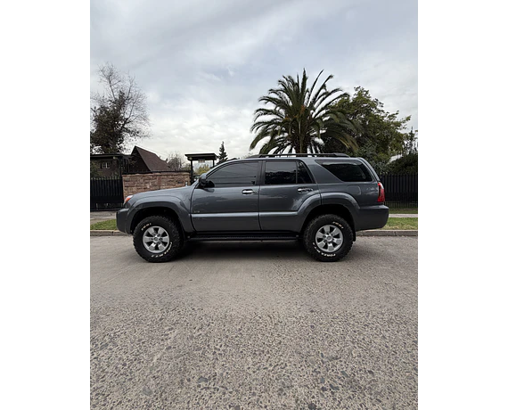 Toyota 4runner SR5 2009