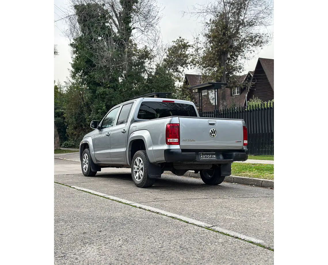 Volkswagen Amarok Comfortline 4Motion — foto 6 de 40