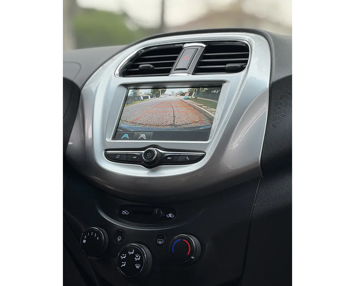 Chevrolet Spark Sedan Lt A — foto 22 de 32