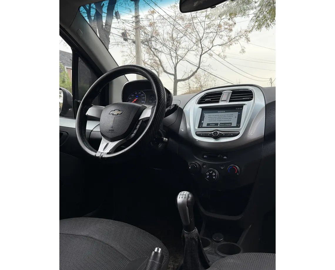 Chevrolet Spark Sedan Lt A — foto 10 de 32