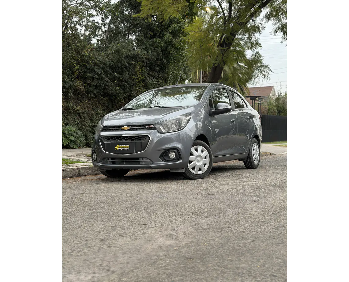 Chevrolet Spark Sedan Lt A — foto 2 de 32