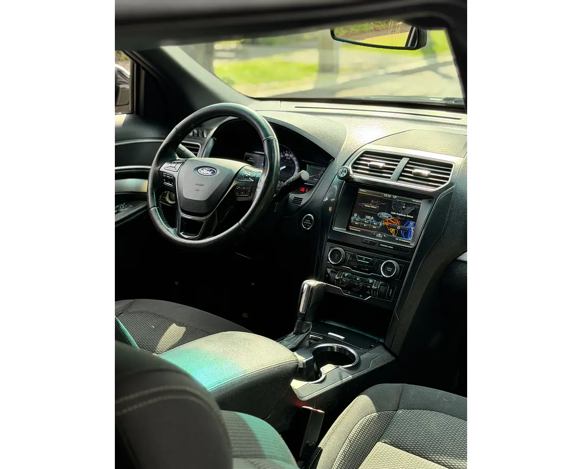 Ford Explorer Xlt3.5 Auto — foto 22 de 36