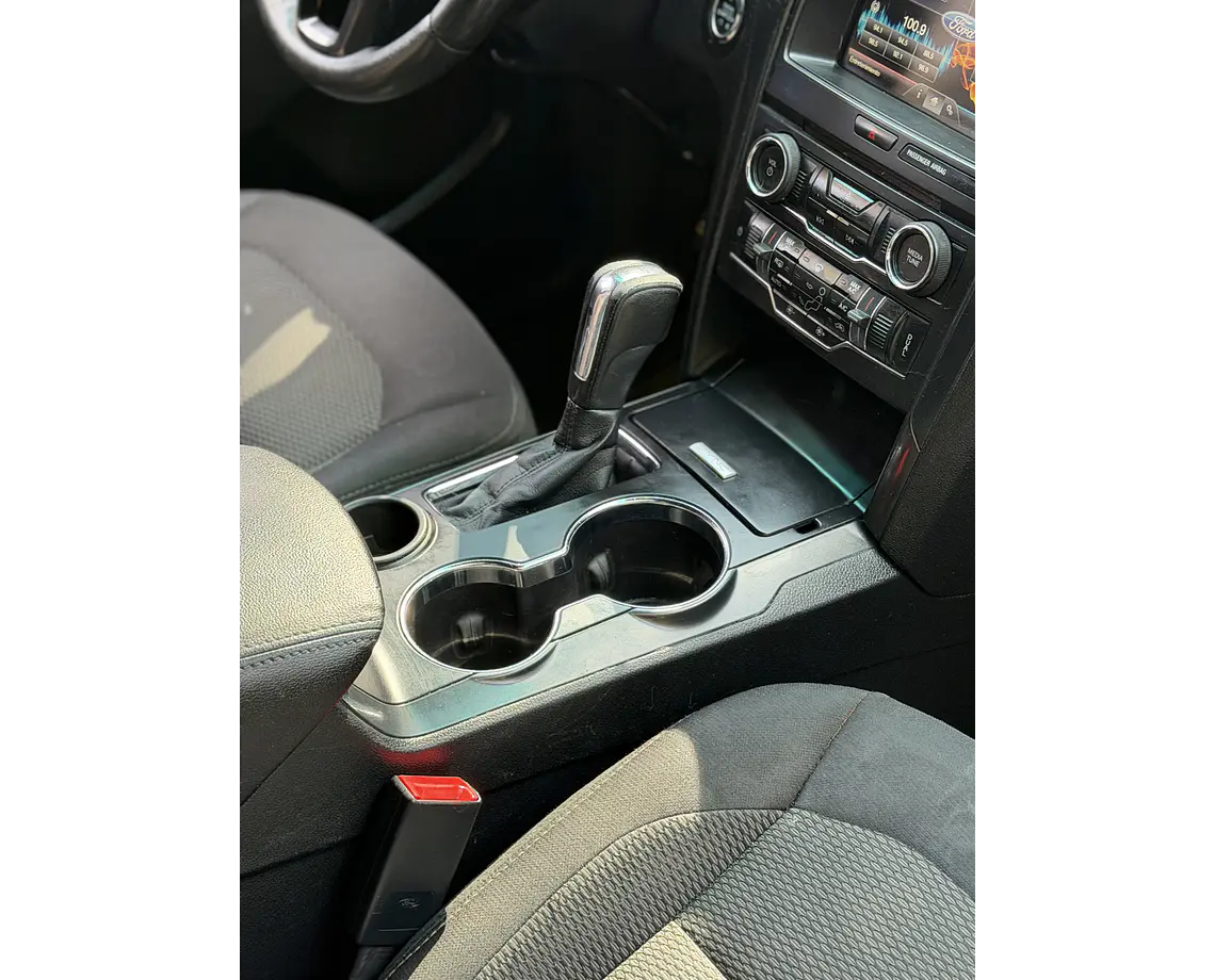 Ford Explorer Xlt3.5 Auto — foto 26 de 36