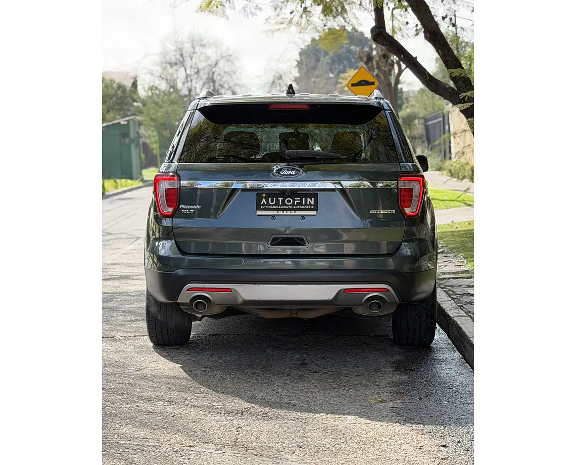 Ford Explorer Xlt3.5 Auto — foto 10 de 36