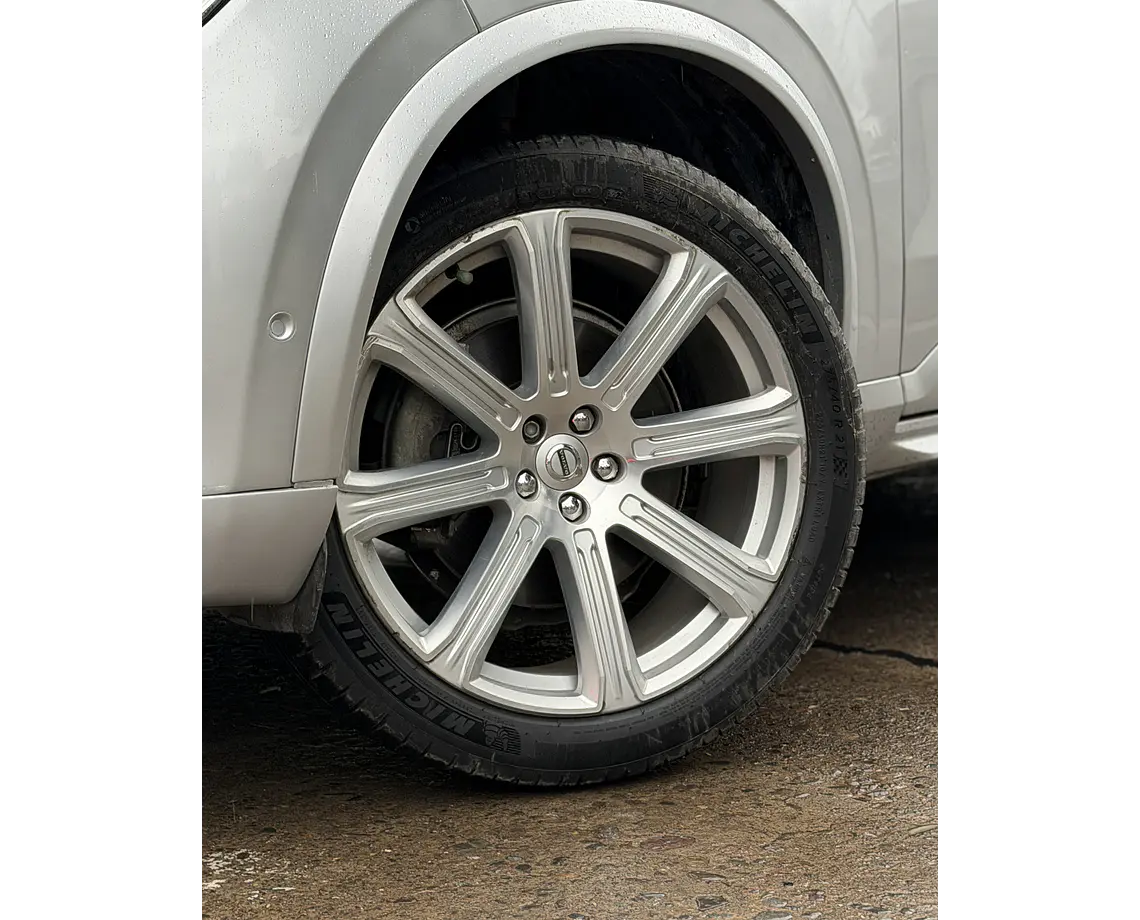 Volvo Xc90 2.0 T6 Inscriptcion — foto 14 de 40