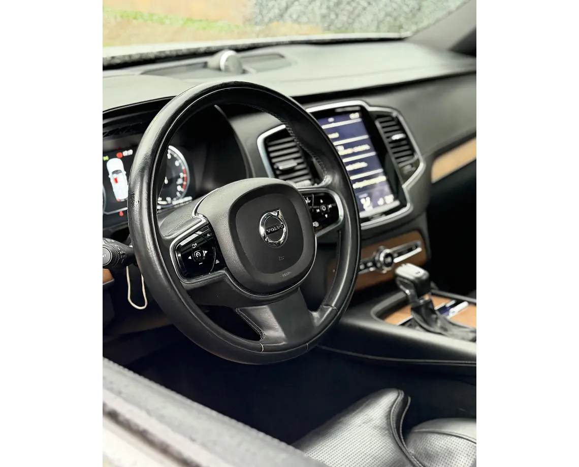Volvo Xc90 2.0 T6 Inscriptcion — foto 20 de 40