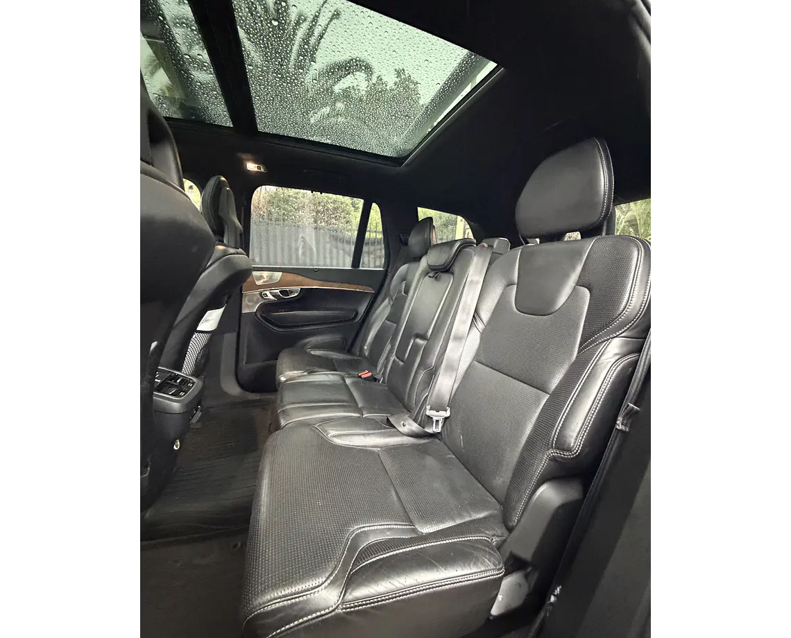 Volvo Xc90 2.0 T6 Inscriptcion — foto 24 de 40