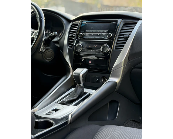 MITSUBISHI MONTERO SPORT 3.0 2019