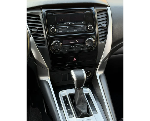 MITSUBISHI MONTERO SPORT 3.0 2019