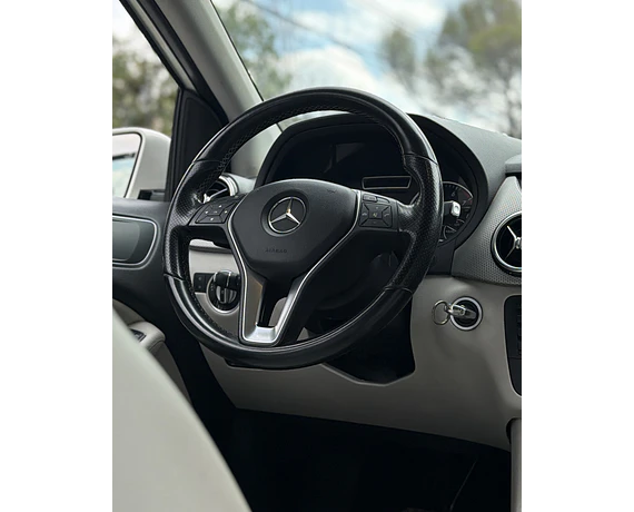 MERCEDES-BENZ B180 1.6 BLUEEFFICIENCY AUT 2013