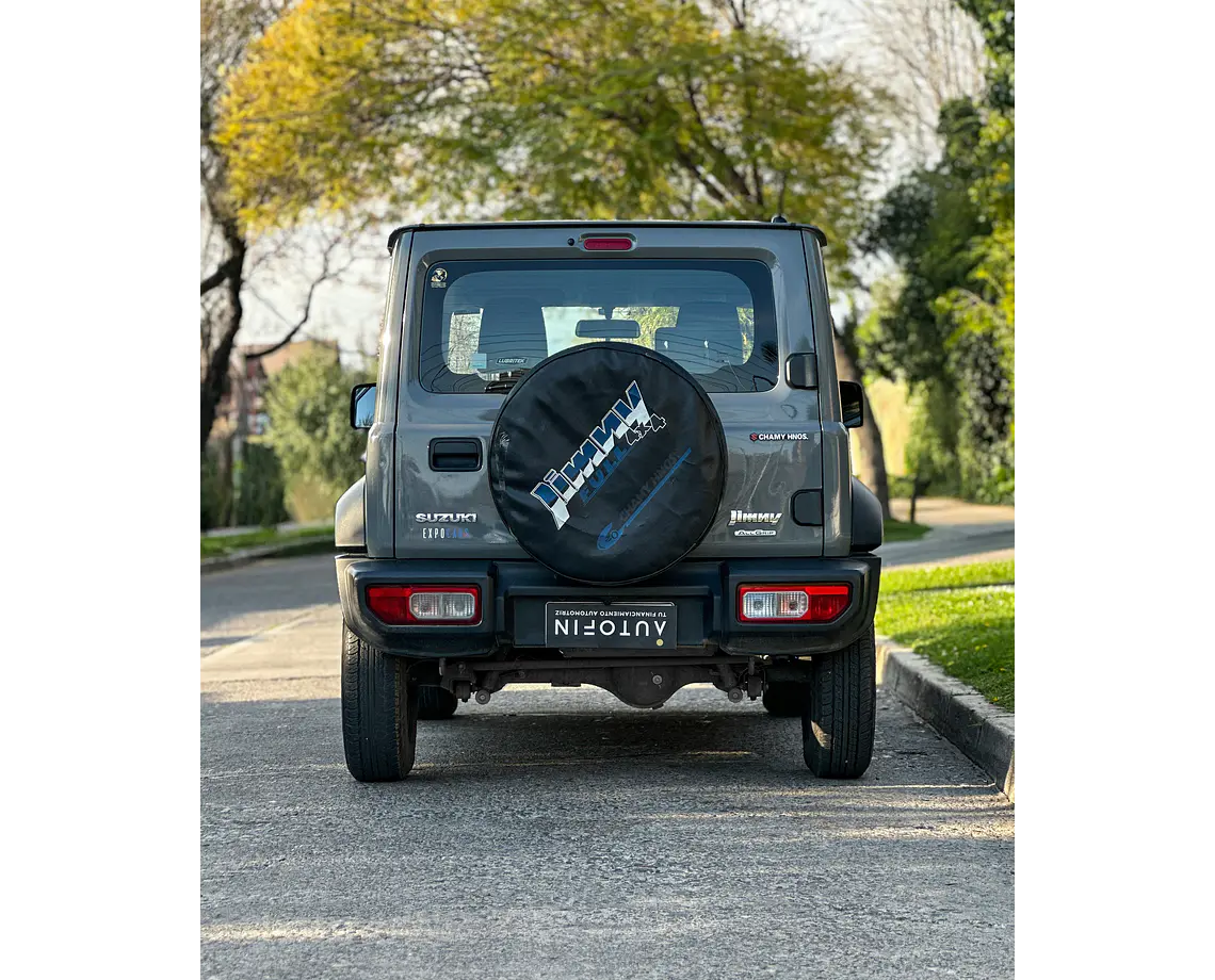 Suzuki Jimny 1.5 Gl 4X4 3P — foto 8 de 36