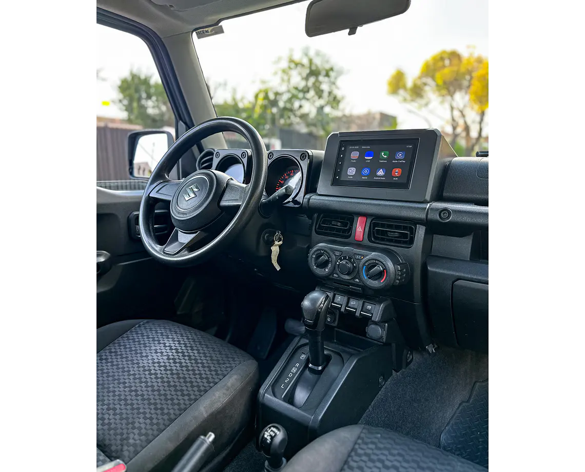 Suzuki Jimny 1.5 Gl 4X4 3P — foto 18 de 36