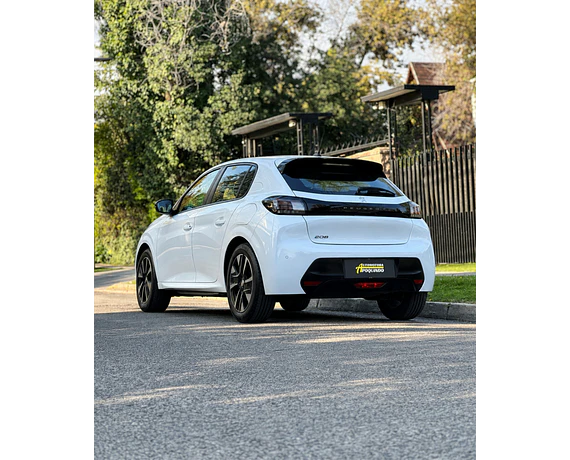 PEUGEOT 208 ALLURE 1.2 HIBRIDO 136 HP AUTO 2025