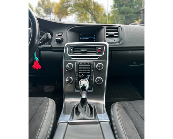 VOLVO S60 2.0 D2 DIÉSEL AUTO 2016
