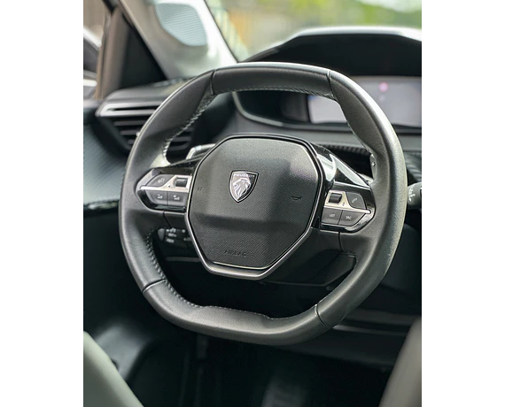 PEUGEOT 208 ALLURE 1.2 HIBRIDO 136 HP AUTO 2025