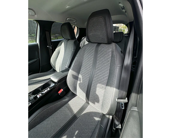 PEUGEOT 208 ALLURE 1.2 HIBRIDO 136 HP AUTO 2025