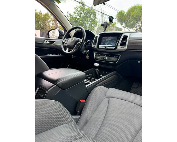 SSANYONG  REXTON 2.2 4x2 2018