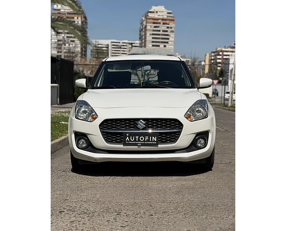 SUZUKI SWIFT GLX 1.2 MT 2025