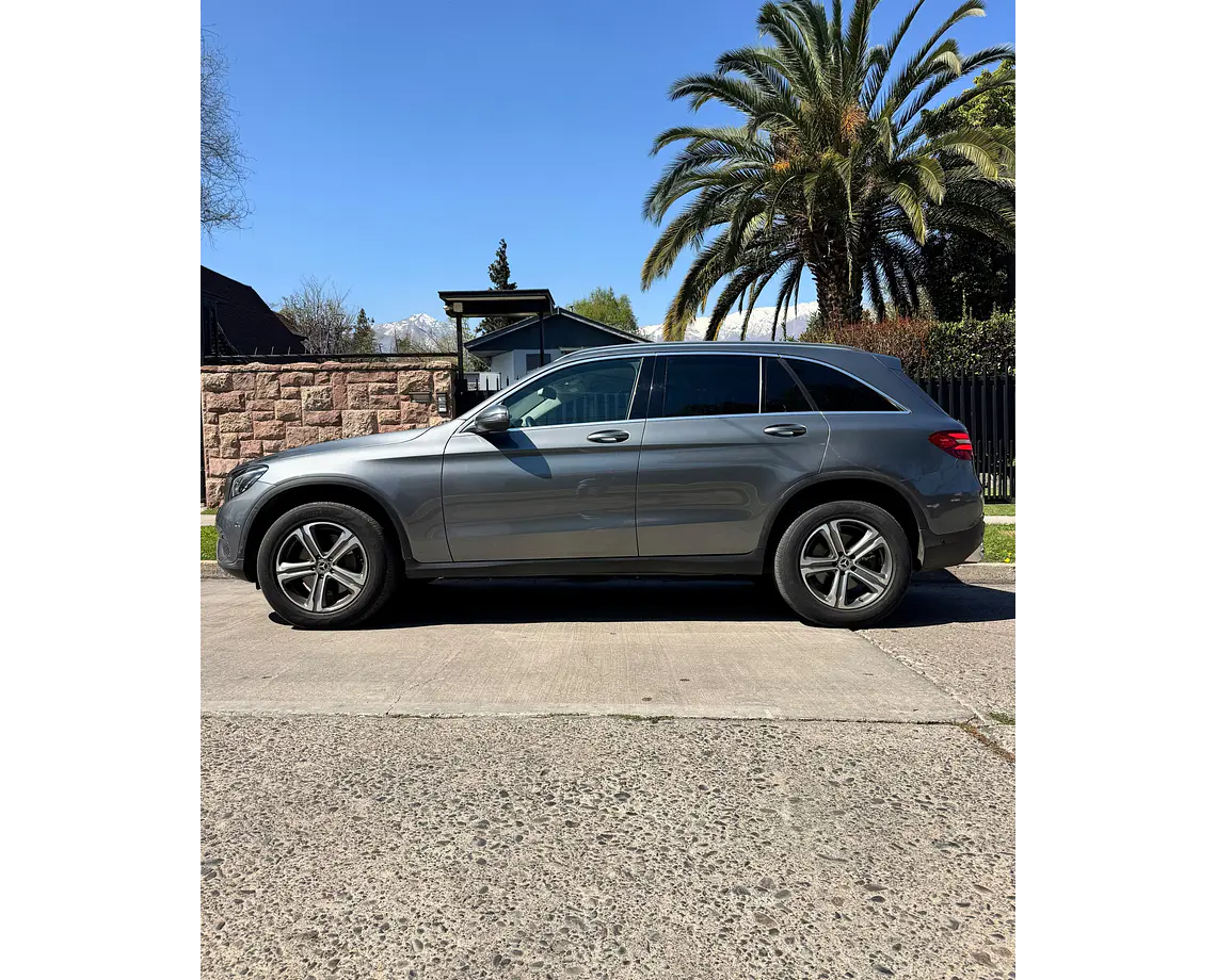 Mercedes-Benz Glc220 — foto 8 de 30