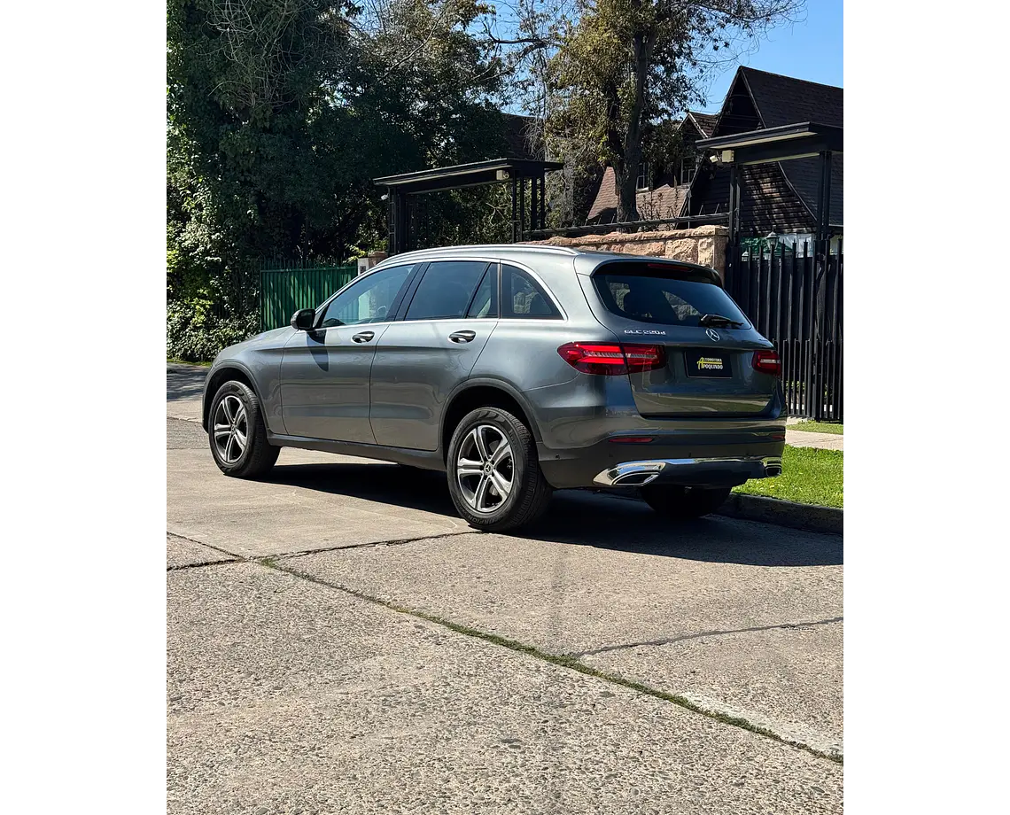 Mercedes-Benz Glc220 — foto 18 de 30