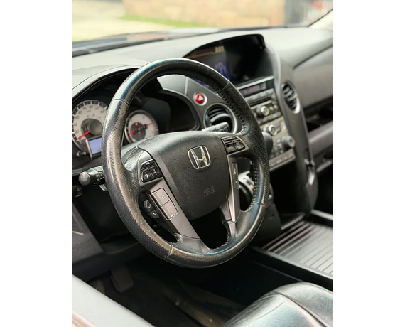 Honda Pilot Touring 4WD Auto 2015