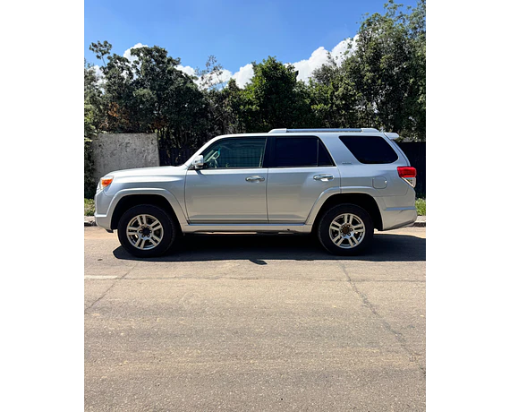 Toyota 4Runner Limited 4x4 Auto 2013