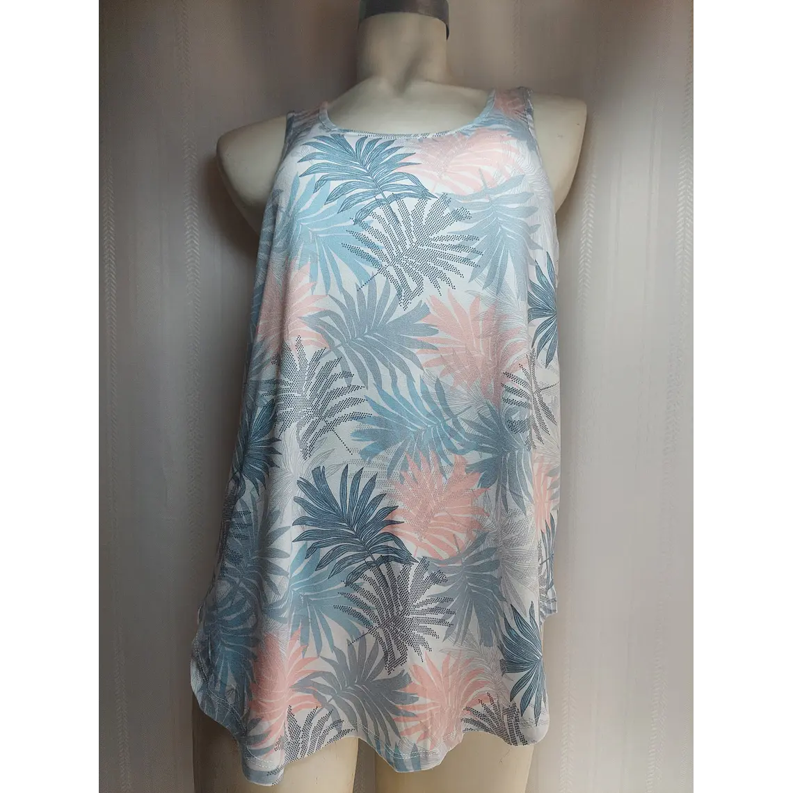 POLERA TOP MULTICOLOR TAHARI TALLA XL 1
