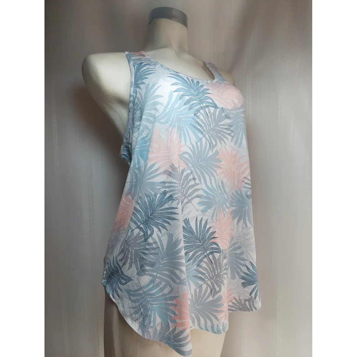 POLERA TOP MULTICOLOR TAHARI TALLA XL 2