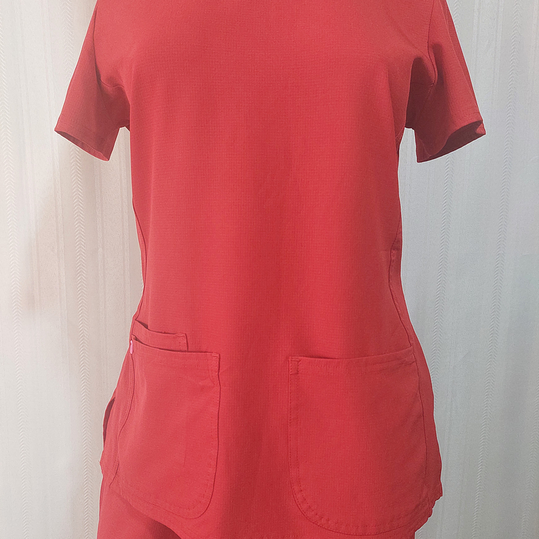 POLERA ROJA HEARTSOUL TALLA M 1