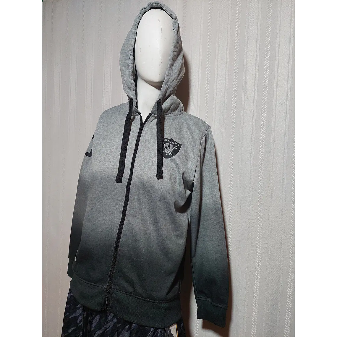 POLERÓN GRIS RAIDERS TALLA XL 1
