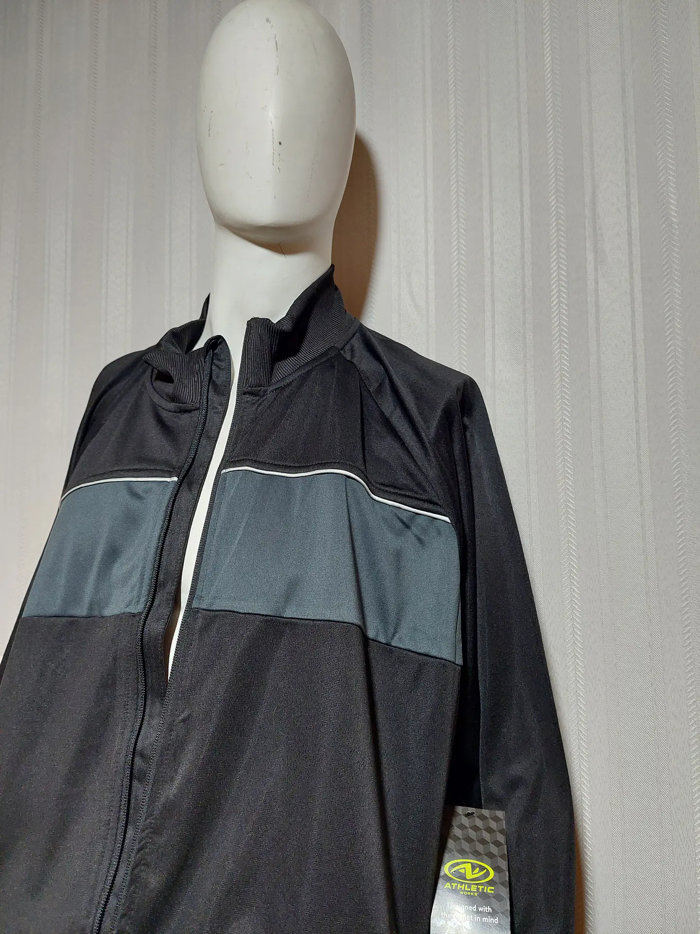 CHAQUETA DEPORTIVA NEGRA ATHLETIC TALLA 3XL 2