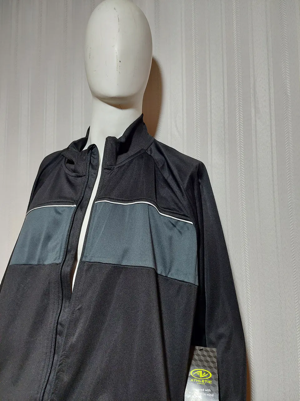CHAQUETA DEPORTIVA NEGRA ATHLETIC TALLA 3XL 2
