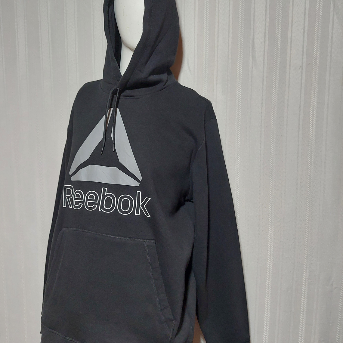 POLERÓN NEGRO REEBOK TALLA XL 2