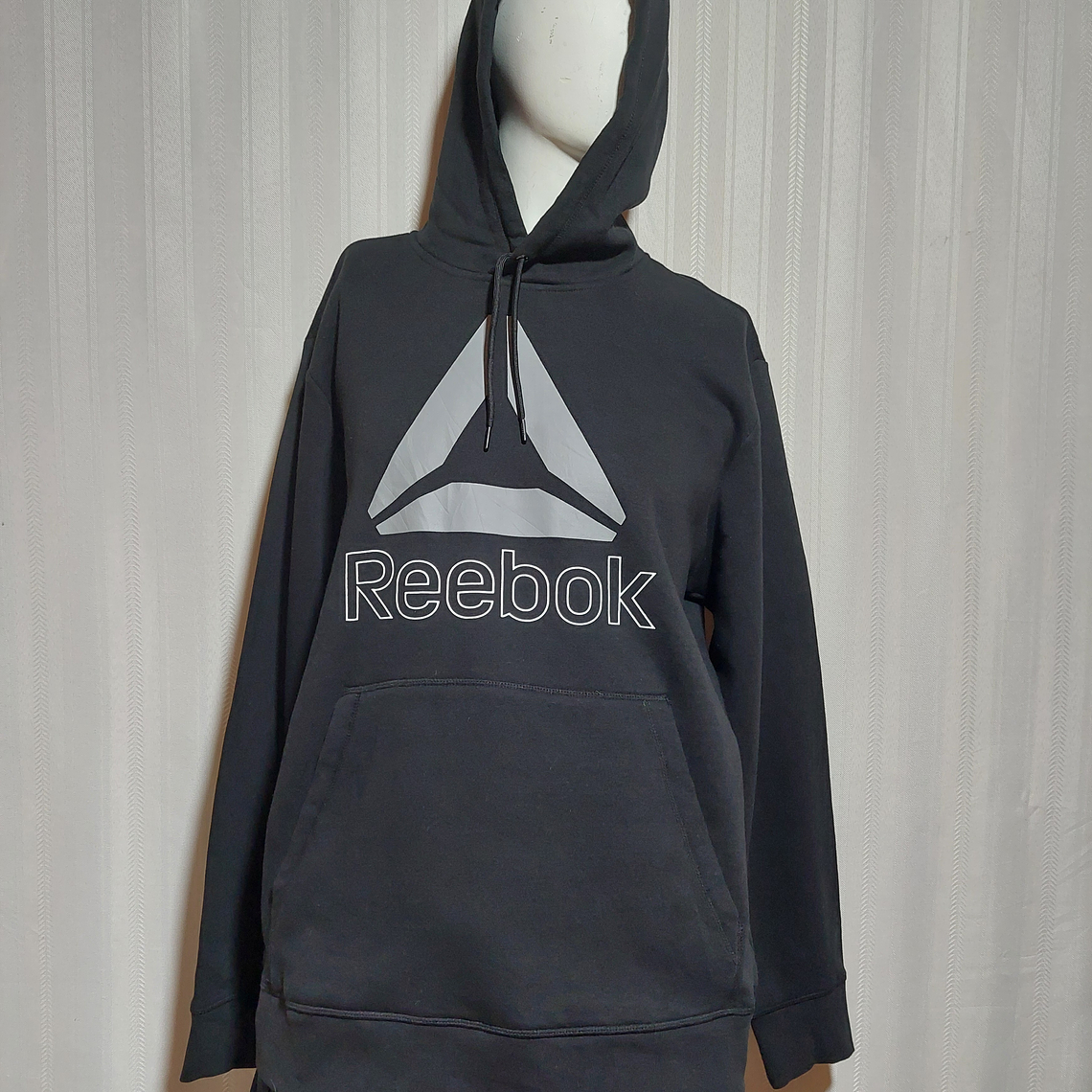 POLERÓN NEGRO REEBOK TALLA XL 3